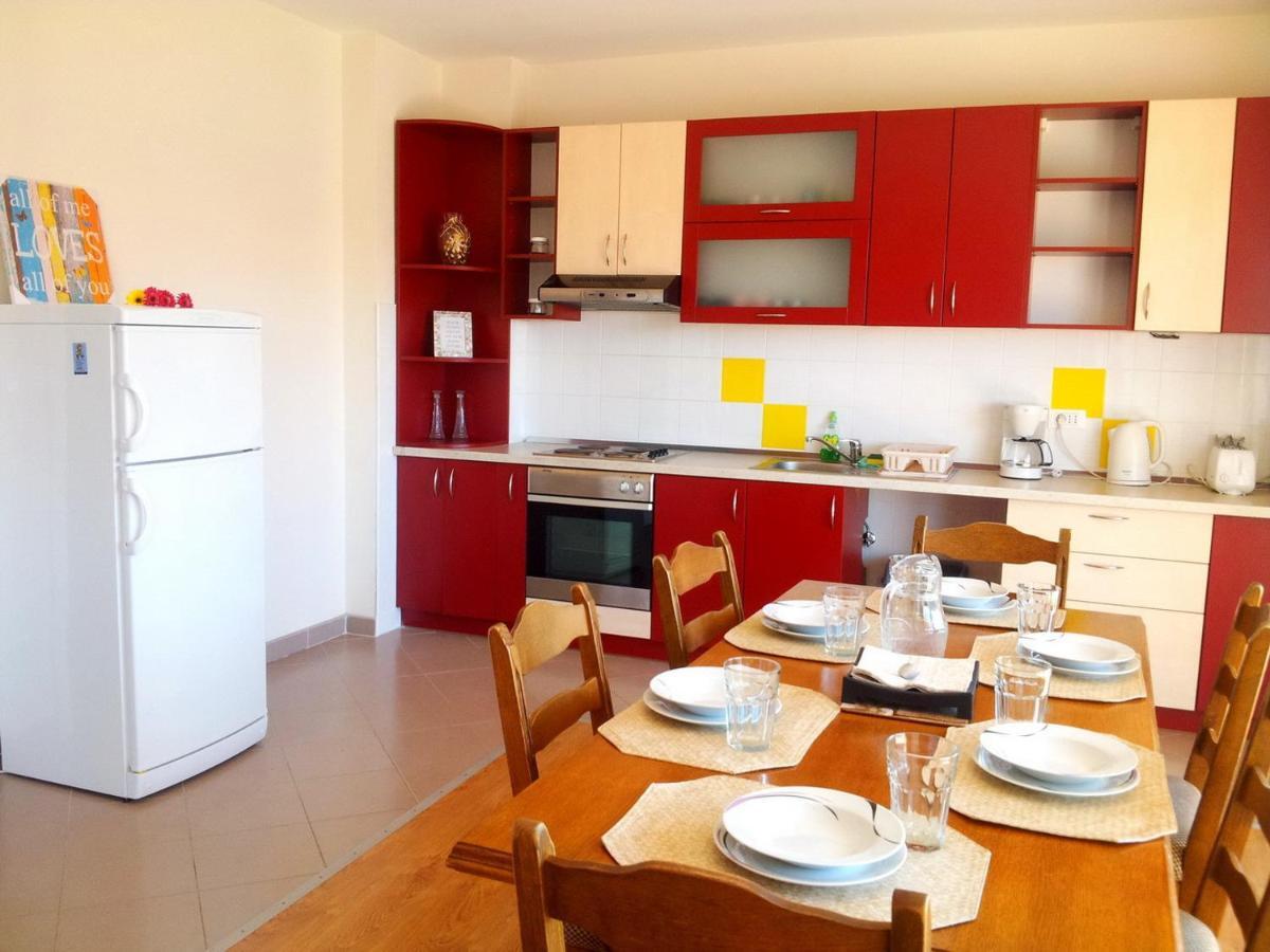 Apartment Maria - Comfortable Kaštela Extérieur photo